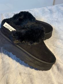 Ugg slippers