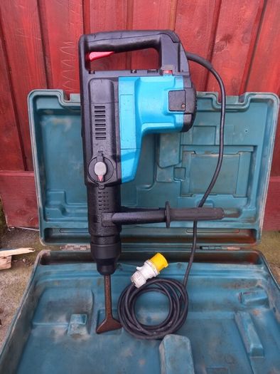 Makita SDS Max Hammer Drill