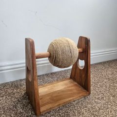 Cat Scratcher