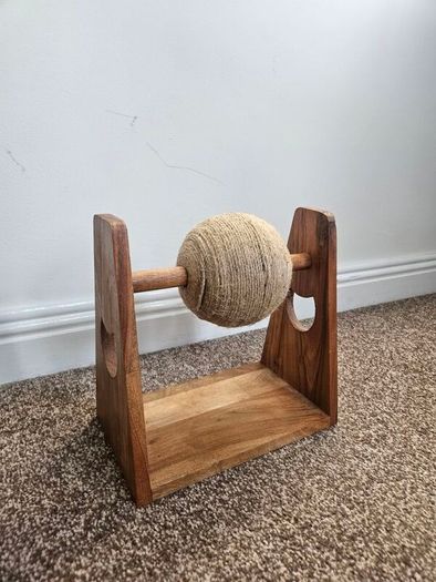 Cat Scratcher