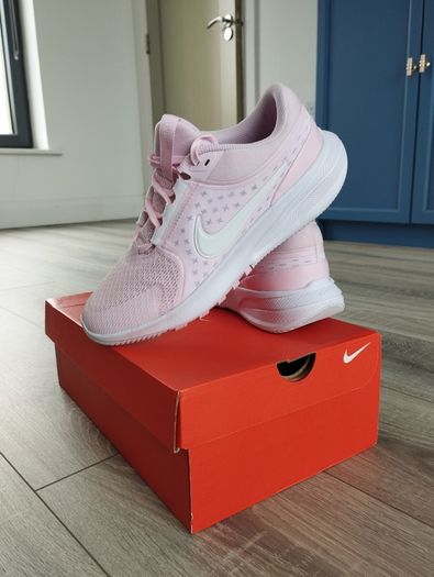 Nike Trainers UK Size 5.5