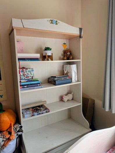 Bedroom furniture girl