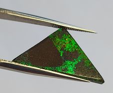Australian andamooka opal 3.9 ct