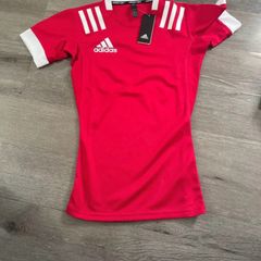 red rugby jersey