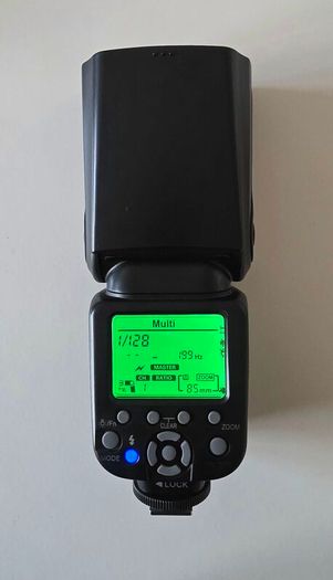 Kenro KFL-101 Speedflash + Carrying Bag & Flash Stand