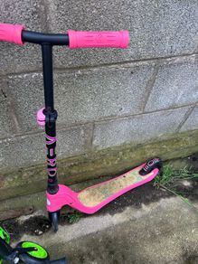 Girls scooter