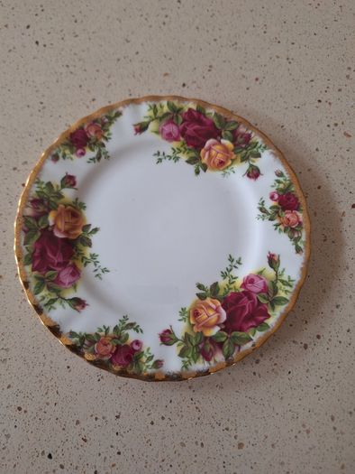 Royal Albert Old Country Rose
