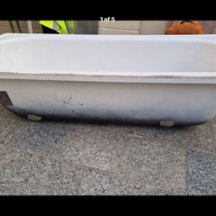 Shires white bath - needs cleaning