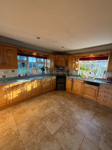 Maple Kitchen with Velstone Worktops  2,000 ono