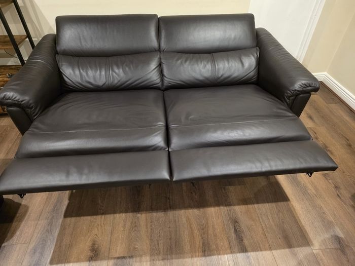 Natuzzi Brown Leather 3 seater recliner n 2 seater