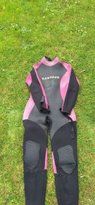 wetsuit 10 - 11 yrs
