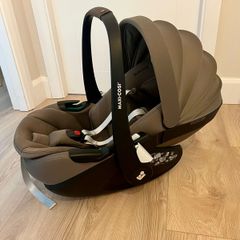Maxi-cosi Peeble 360 Pro2 car seat & Base bundle - Twillic truffle