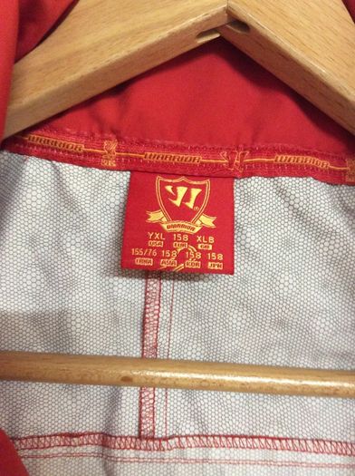 Liverpool FC. Official Warrior Windcheater. Xtra Large Boys / Mens Small.