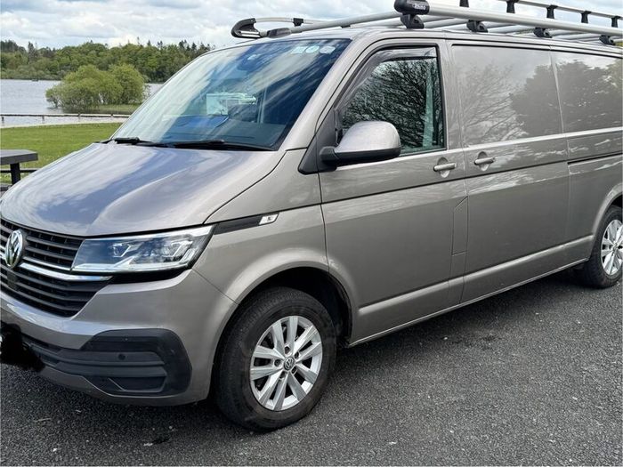 Volkswagon Transporter LWB 2023 Highline