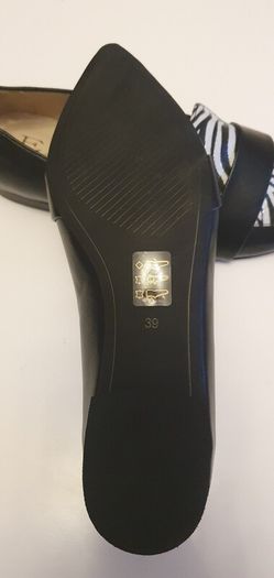 Emis leather flat shoes