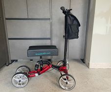 KneeScoot Quad 4 - Knee Walker
