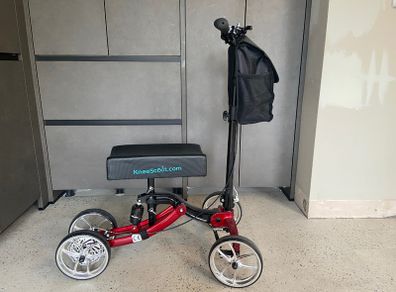 KneeScoot Quad 4 - Knee Walker