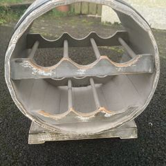 barrel shaped bottle holder