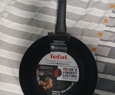 Tefal Titanium Excellence frying pan