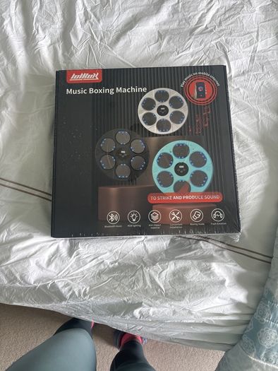 Music boxing machine