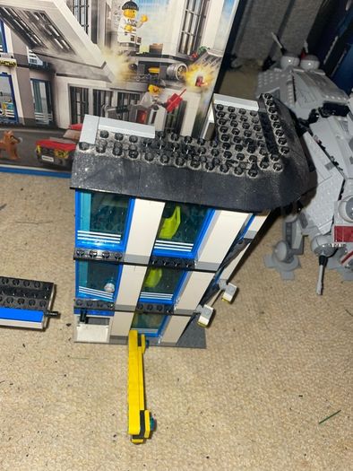 Lego City 60141 Police Station