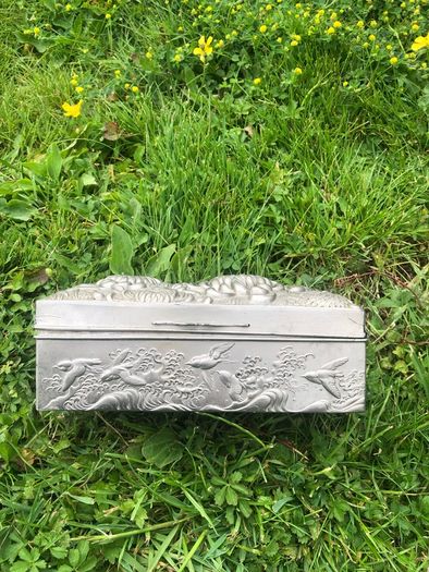 Antique Japanese jewellery box