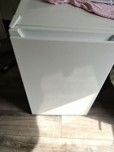 Under counter fridges for sale. Great condition.75e each