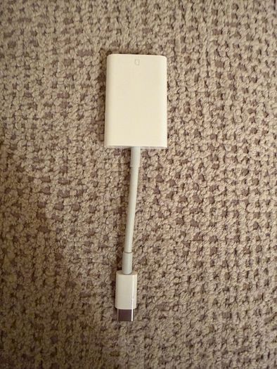 Apple USB-C to SD Card Reader