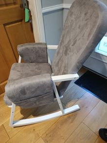 rocking feeding chair