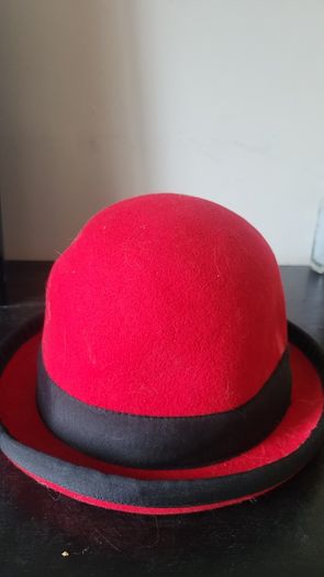Juggling hat