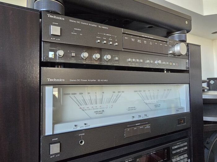 The Technics Sb-e100 Se-a5 Su-a6  Sl-1210 Mk2