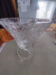 Lovely heavy Cavan crystal vase.
