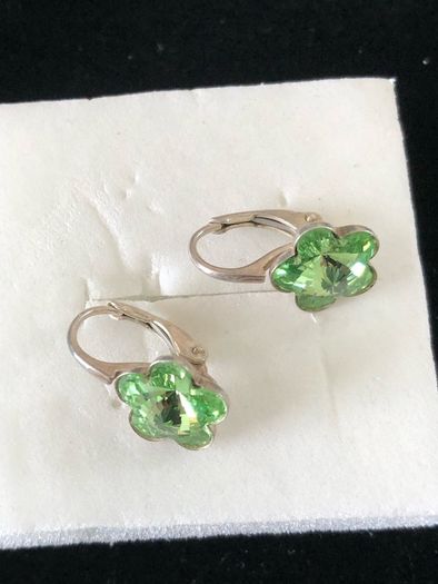 sterling silver peridot earrings