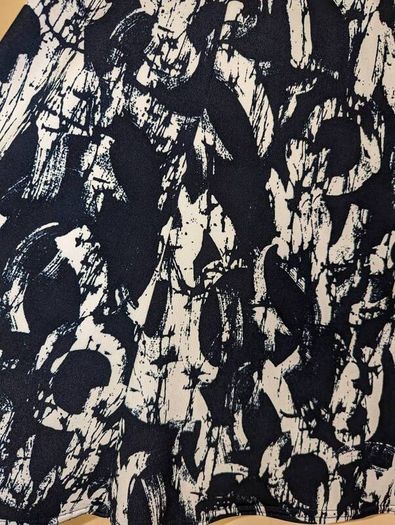 Perfect for Summer. beautiful and unique design midi skirt