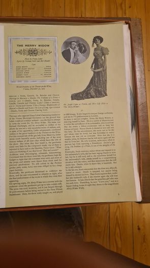 Treasury Of Great Operetta. 12 Vynal 33 RECORDS BOXED. All In Sleeves C/w Fabolous Booklet Of All The Conductors.