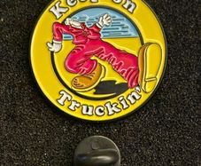 Keep on trucking , pin back badge.