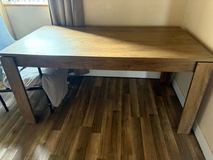 dinning table