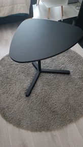 Adjustable coffee / laptop table