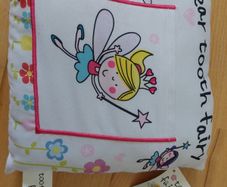 Tooth fairy pillow with pocket - White