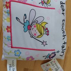Tooth fairy pillow with pocket - White