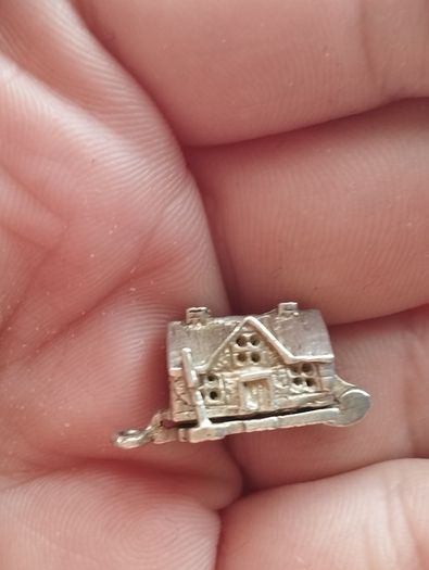 Horseshoe Inn Pub Tavern Opening Silver925 Vintage Charm or Pendant.