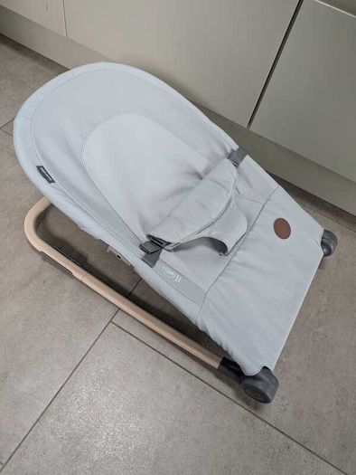 MaxiCosi Loa rocker chair