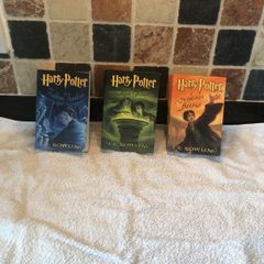 Harry Potter books in Polish language price is for all 3