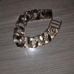 gold bracelet