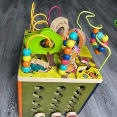 kids playing block