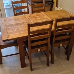 Extendable oak table with 5 matching chairs
