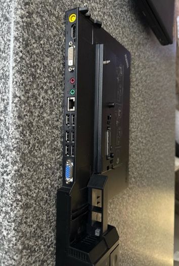 Lenovo thinkpad docking station