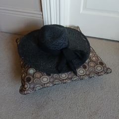 black straw hat