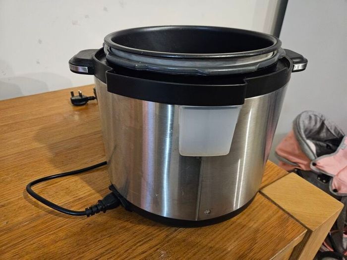 12 in 1 multi cooker crockpot express