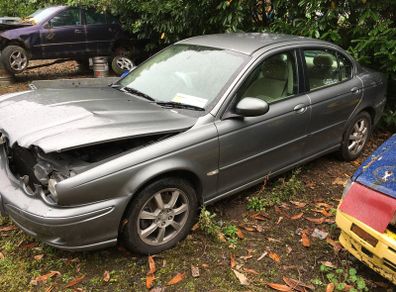 Jaguar X-Type 2.0 Diesel for parts